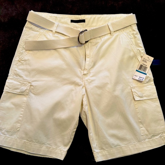 Kenneth Cole stylish off-white cargo shorts. New with tags! - Picture 1 of 6